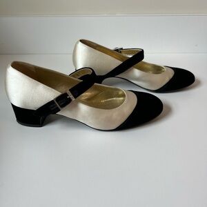 Chanel Satin and Velvet Spectator Pumps. Excellent Condition. Size 7